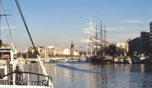 The river Aura running through the centre of Turku
