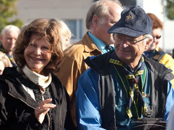 Their Majesties interacting with the Scouts from Turku